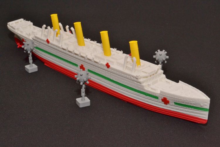 HMHS Britannic + miny – Model 3D - 345mm (1:780) - metalowe wstawki!