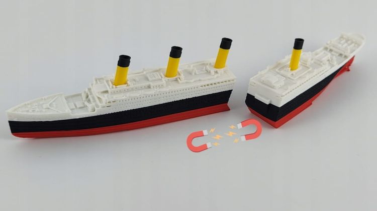 RMS Titanic model łamany z magnesami! – 269 mm (Skala 1:1000)