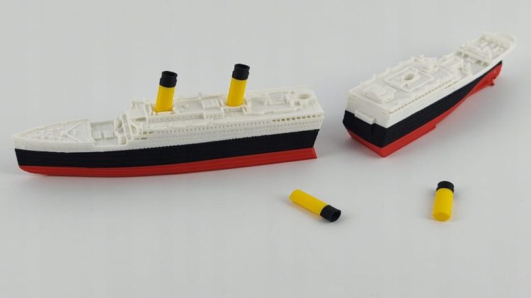 RMS Titanic model łamany z magnesami! – 269 mm (Skala 1:1000)