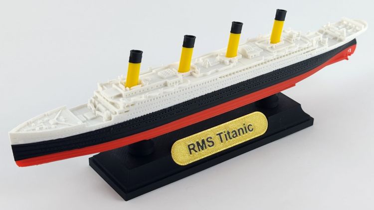 RMS Titanic – Model 3D - 269mm (1:1000) - czarna podstawa magnetyczna!