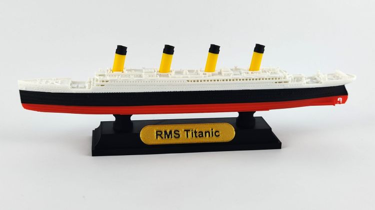 RMS Titanic – Model 3D - 269mm (1:1000) - czarna podstawa magnetyczna!