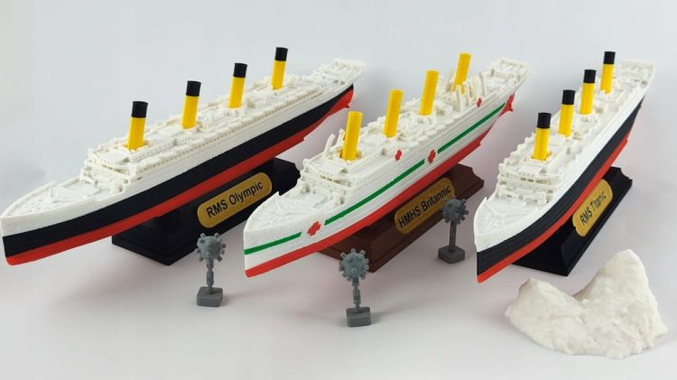 HMHS Britannic – Model 3D - 269mm (1:1000) - czarna podstawa magnetyczna!