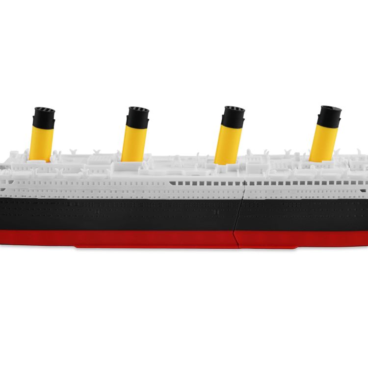 RMS Titanic 345 łamany + RMS Carpathia 220 - metalowe wstawki